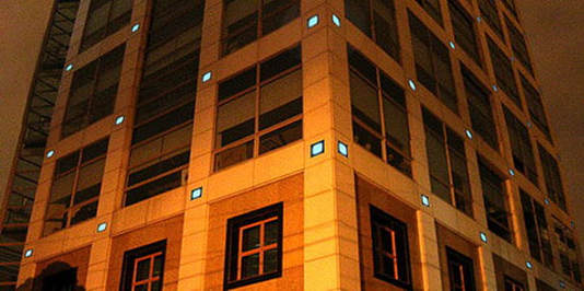 Our solar powered paver lights are suitable for decorative facade lighting